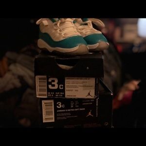 Jordan aqua 11s